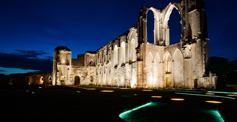 © Pascal Baudry Visite nocturne de l'abbaye de Maillezais