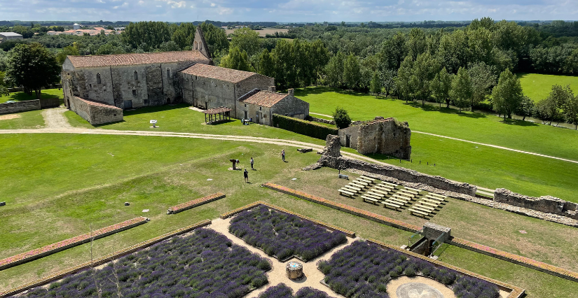 Les animations estivales de l'Abbaye de Maillezais