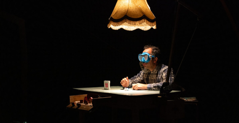 © Nicolas Joubard Théâtre d'objets loufoque "I killed the monster" au Cyel à la Roche-sur-Yon / Temps fort "Les Scènes Enchantées"