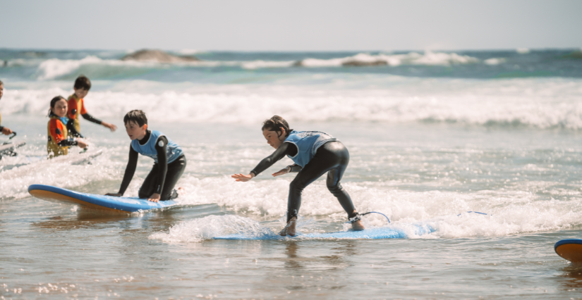Stage surf kids à la plage de Tanchet